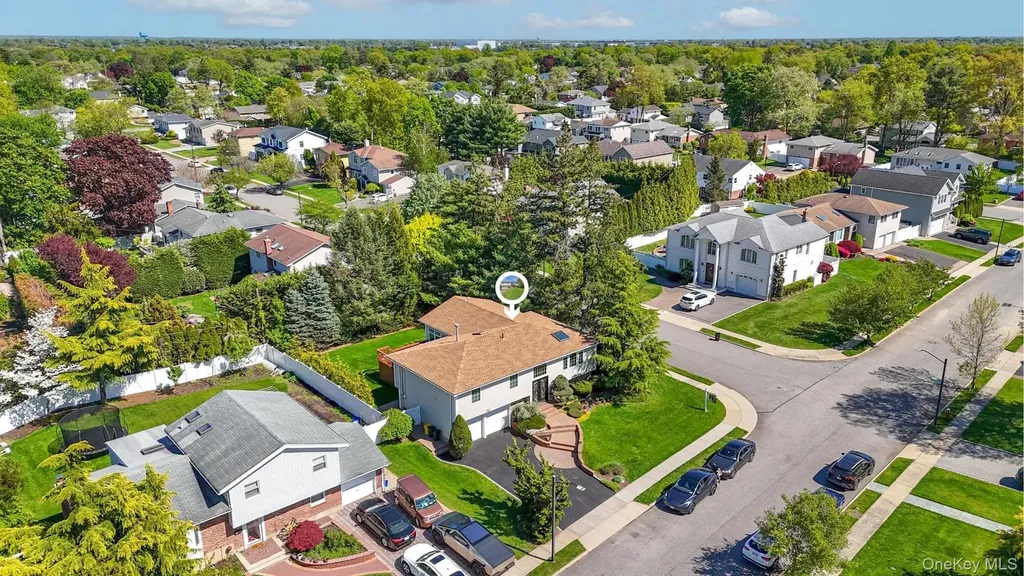 8 Herkimer Avenue Jericho NY 11753
