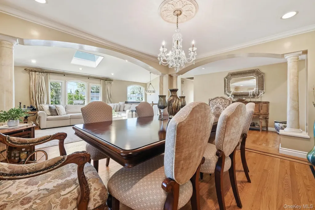 8 Herkimer Avenue Jericho NY 11753