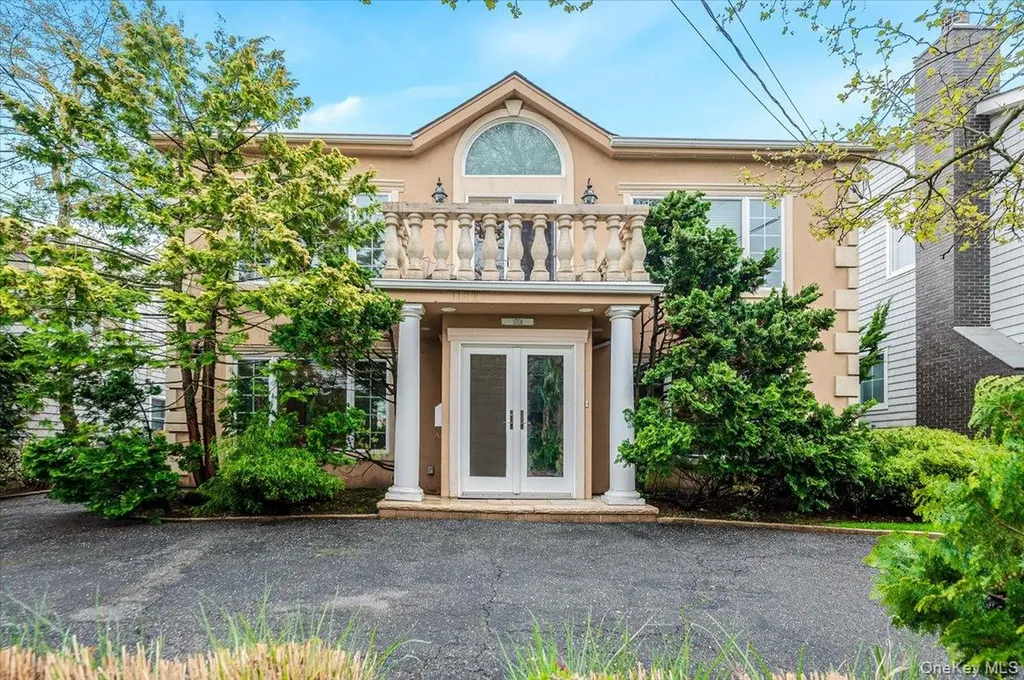 1701 Bay Boulevard Atlantic Beach NY 11509
