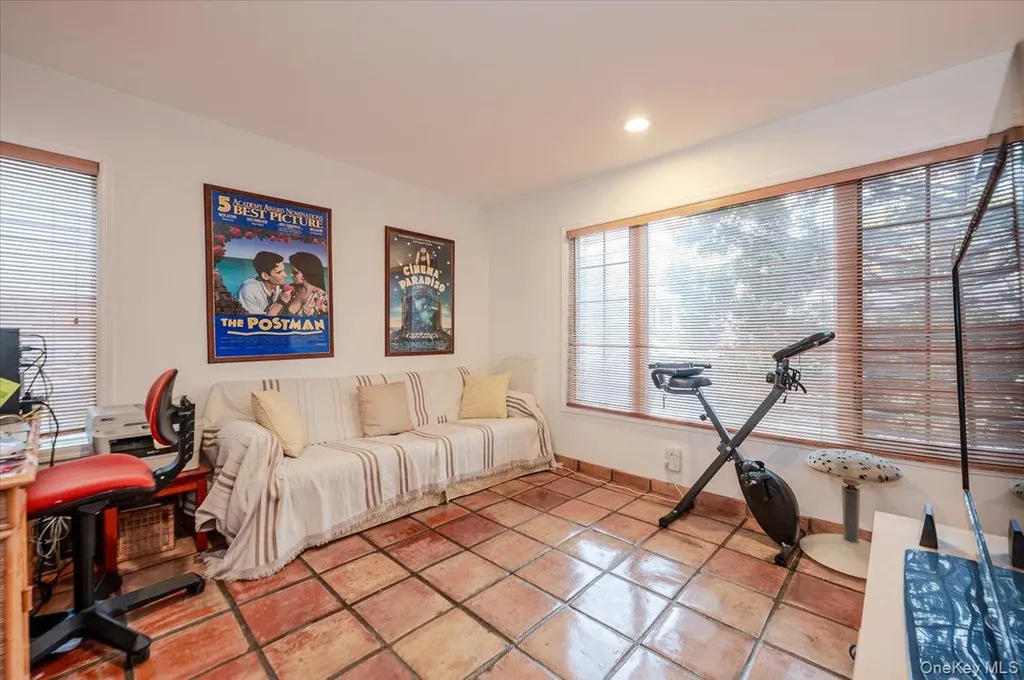 1701 Bay Boulevard Atlantic Beach NY 11509
