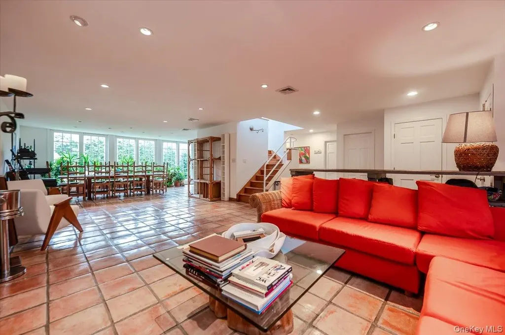 1701 Bay Boulevard Atlantic Beach NY 11509