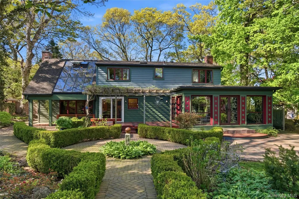 30 Semon Road Huntington NY 11743