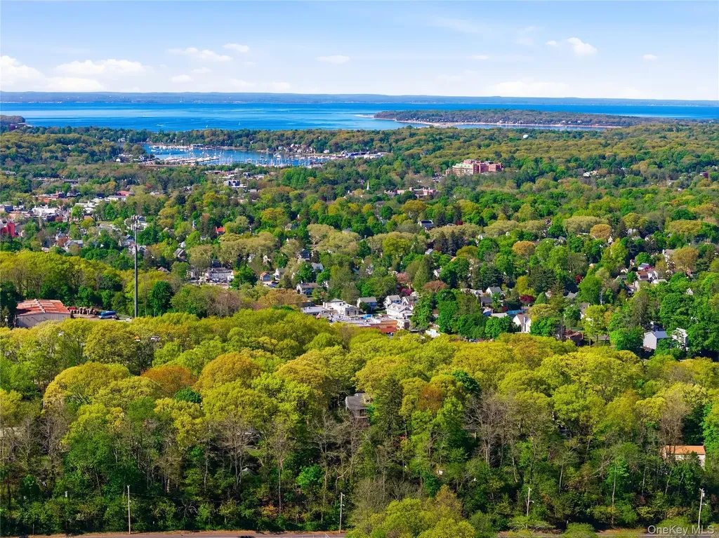 30 Semon Road Huntington NY 11743