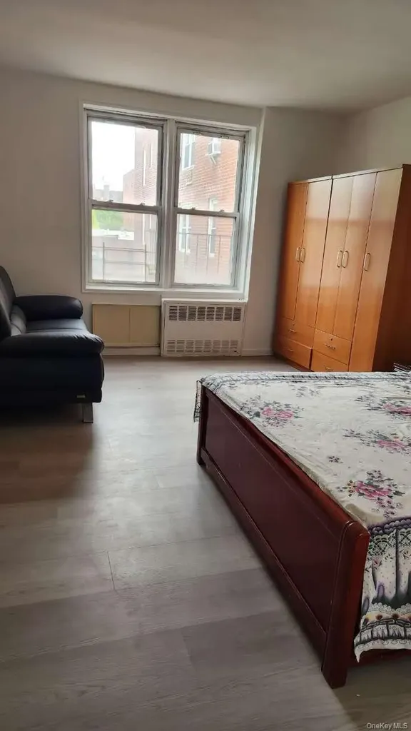 37TH Avenue 144-24 Flushing NY 11354