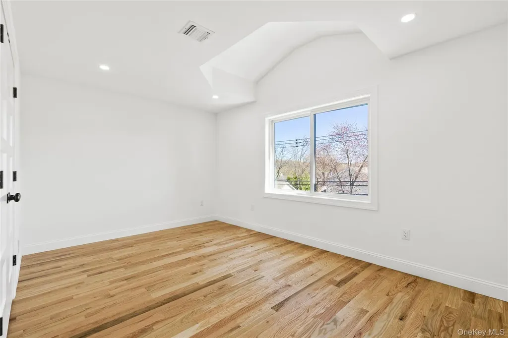 1014 Annadale Road Staten Island NY 10312