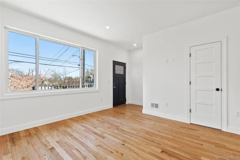 1014 Annadale Road Staten Island NY 10312