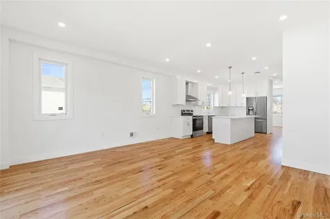 1014 Annadale Road Staten Island NY 10312