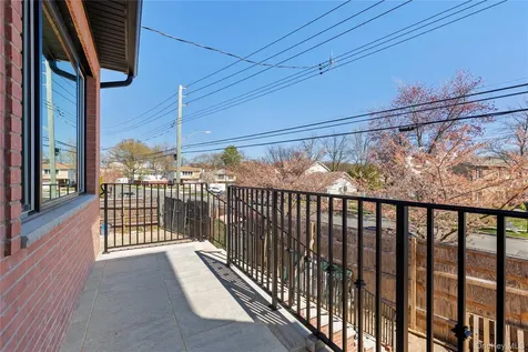 1014 Annadale Road Staten Island NY 10312