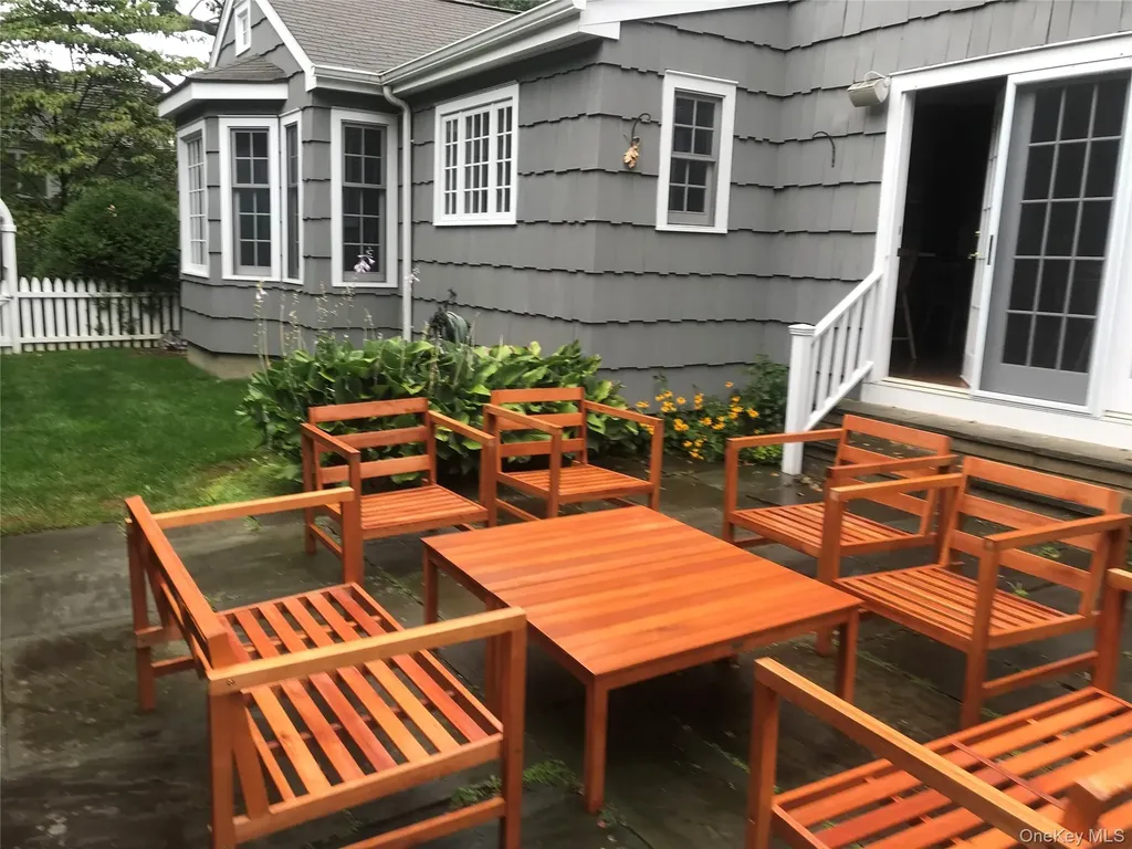 21 Westbank Road Rye NY 10580
