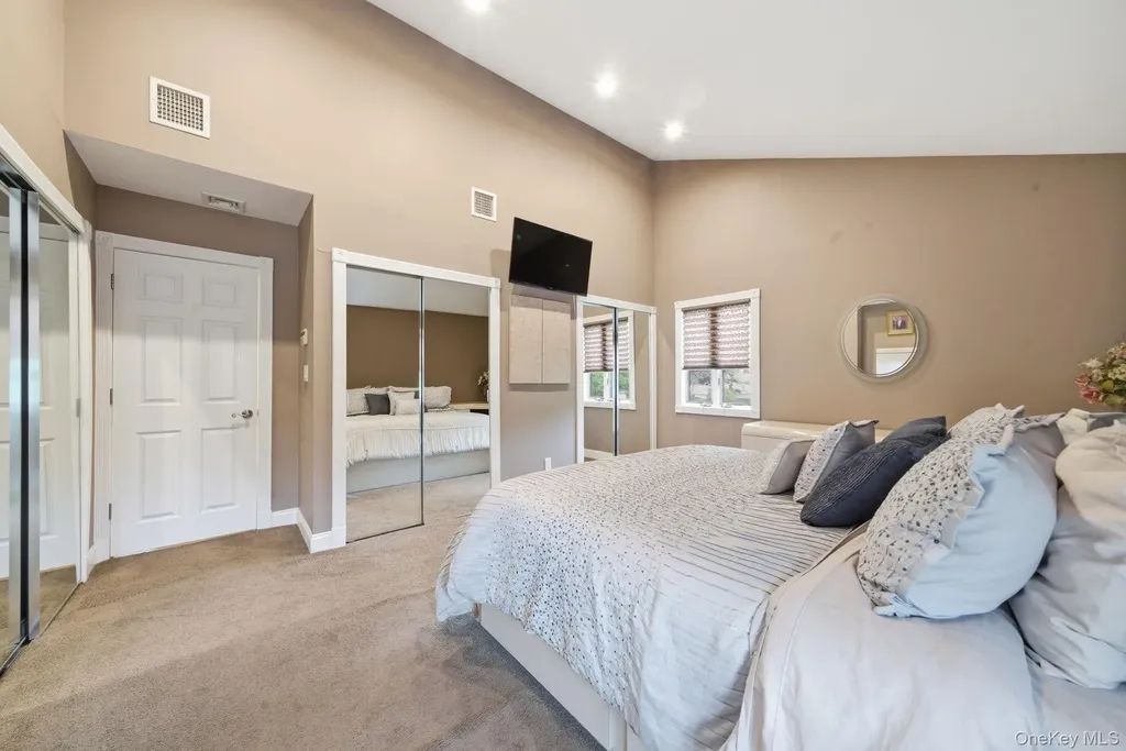 14 Penn Drive Dix Hills NY 11746