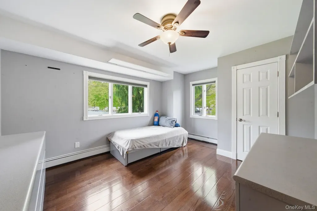 14 Penn Drive Dix Hills NY 11746