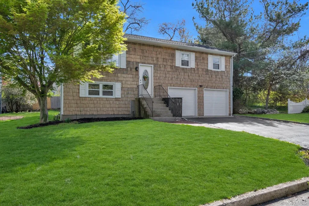 77 Magnolia Drive Kings Park NY 11754
