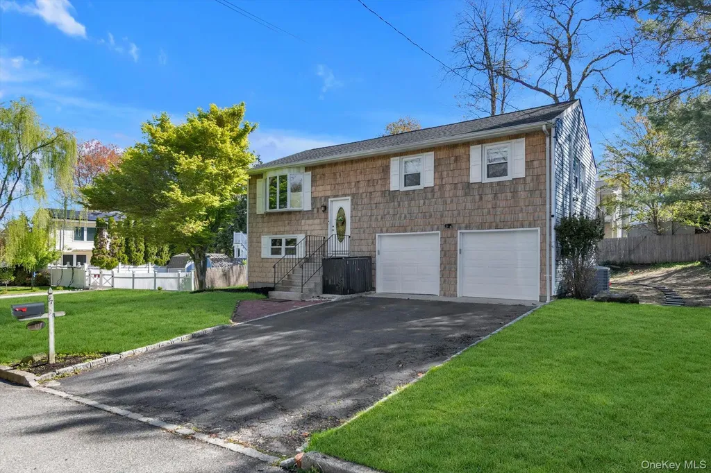 77 Magnolia Drive Kings Park NY 11754