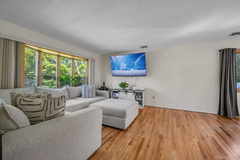 77 Magnolia Drive Kings Park NY 11754
