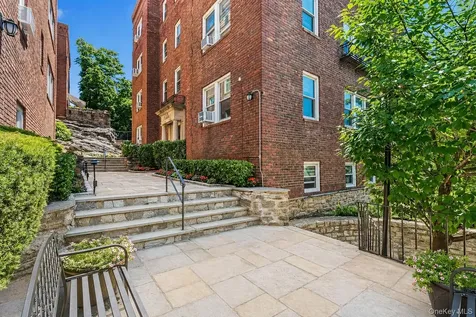 54 Sagamore Road Bronxville NY 10708