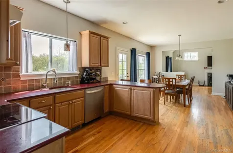 66 Gretna Road Pleasant Valley NY 12569