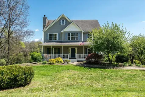 66 Gretna Road Pleasant Valley NY 12569