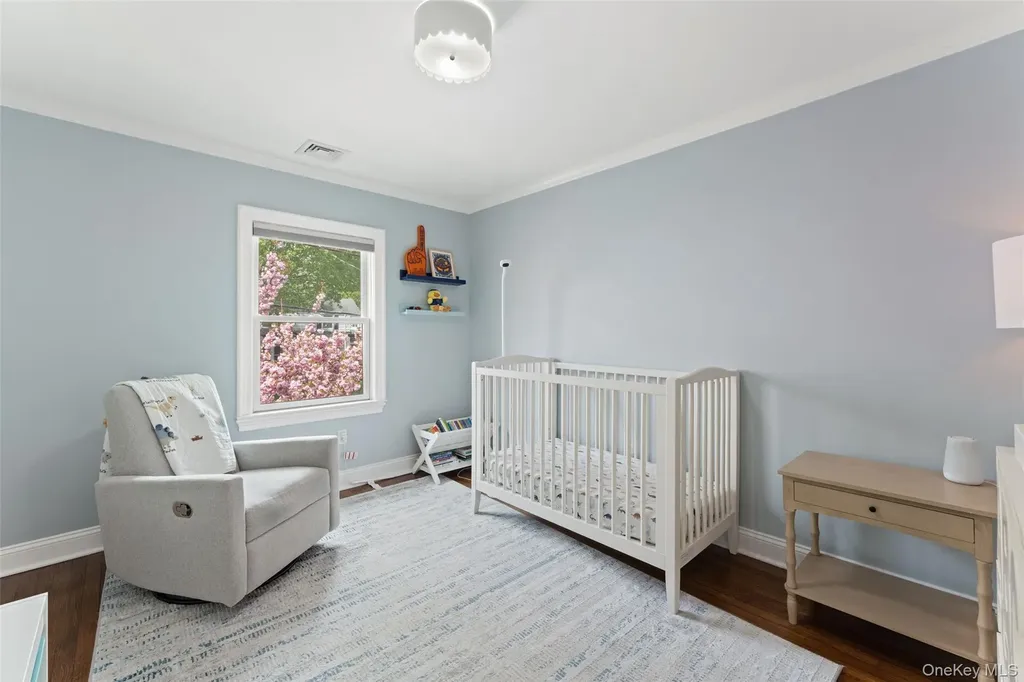 186 Murray Avenue Larchmont NY 10538