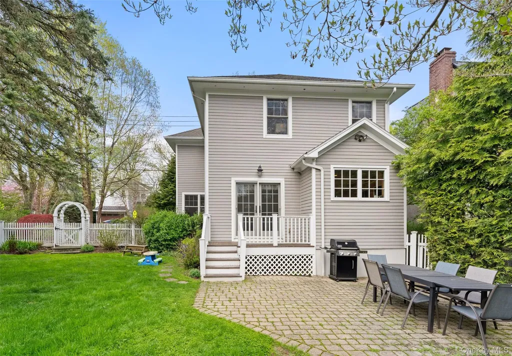186 Murray Avenue Larchmont NY 10538