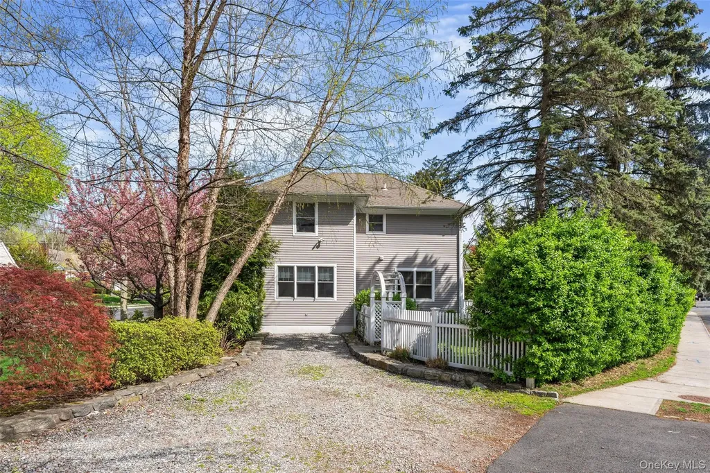 186 Murray Avenue Larchmont NY 10538