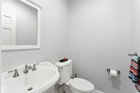 186 Murray Avenue Larchmont NY 10538