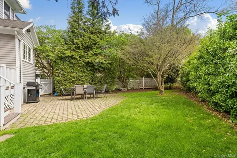 186 Murray Avenue Larchmont NY 10538