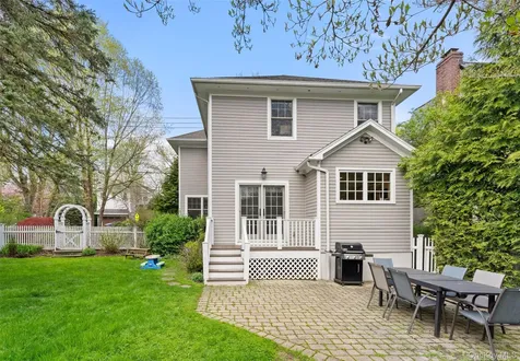 186 Murray Avenue Larchmont NY 10538