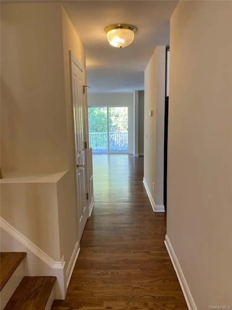 51 Winding Ridge Road White Plains NY 10603