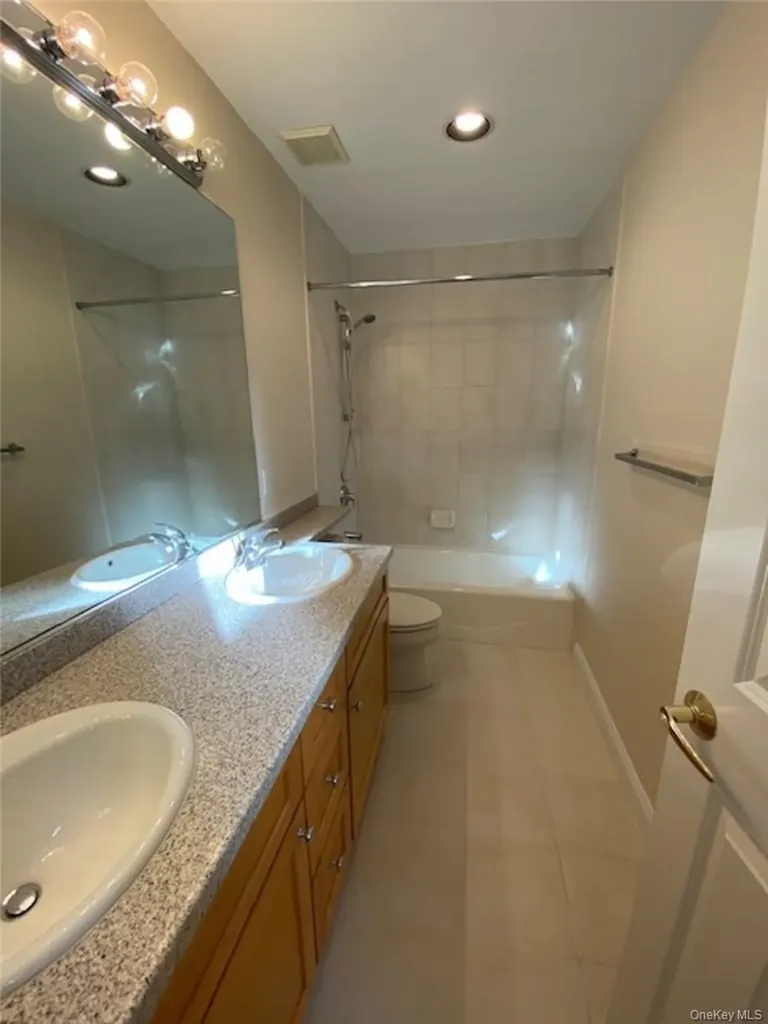 51 Winding Ridge Road White Plains NY 10603