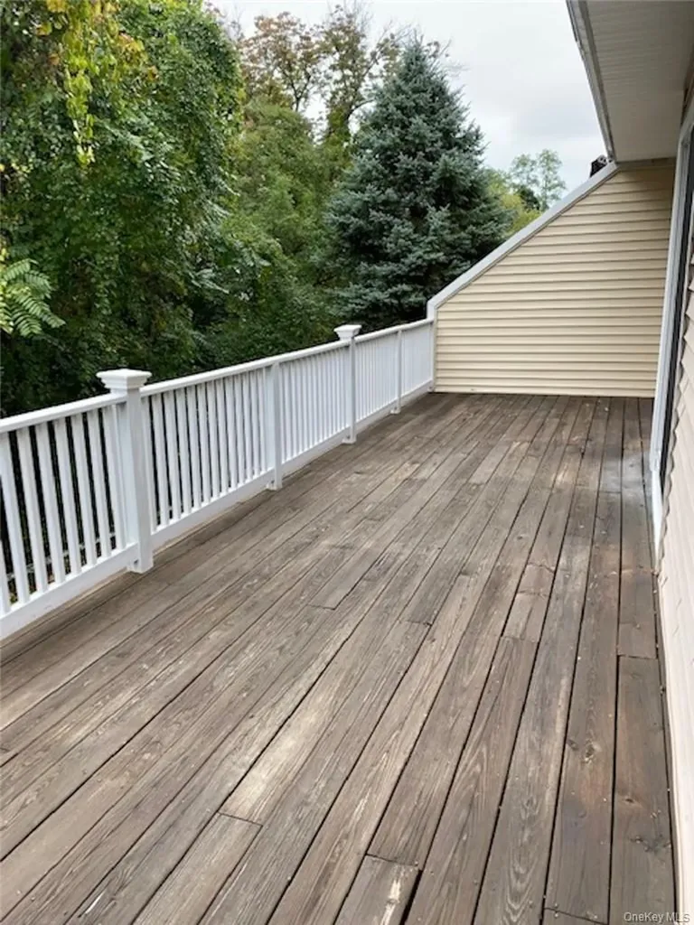 51 Winding Ridge Road White Plains NY 10603
