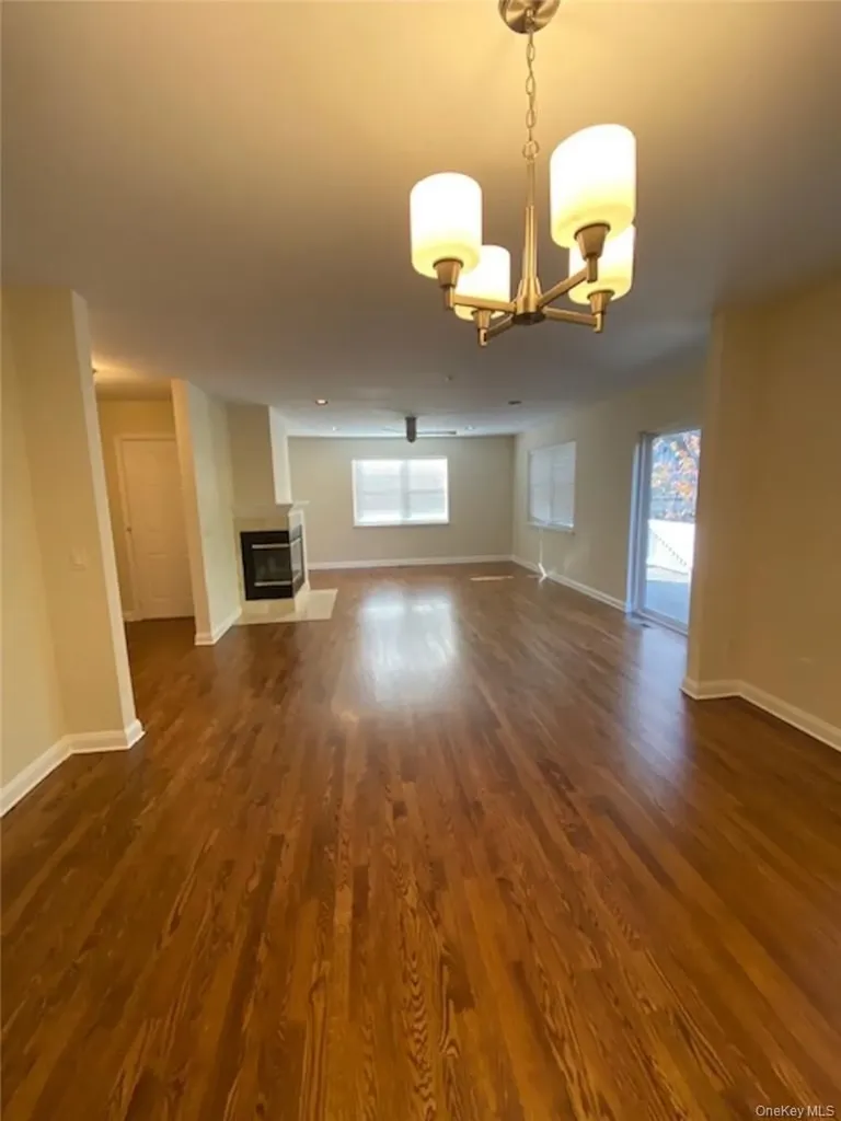 51 Winding Ridge Road White Plains NY 10603