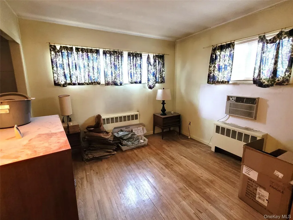 12 Clark Street Plainview NY 11803