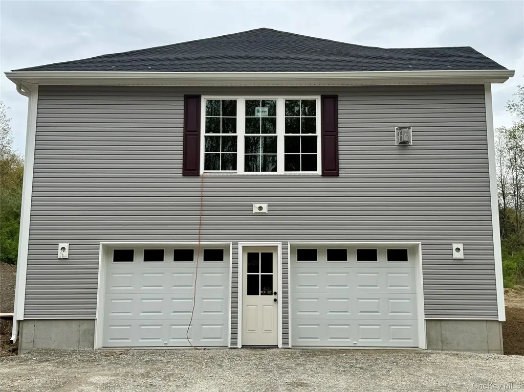 25 Fraleigh Lane Red Hook NY 12571