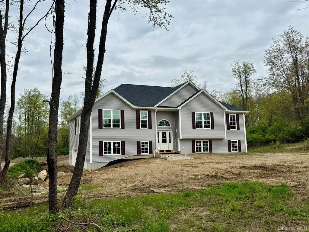 25 Fraleigh Lane Red Hook NY 12571