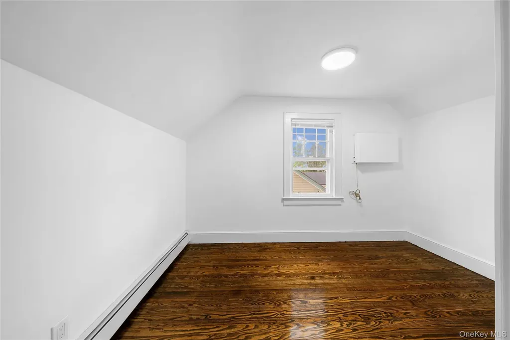 21 Voshage Street North Baldwin NY 11510