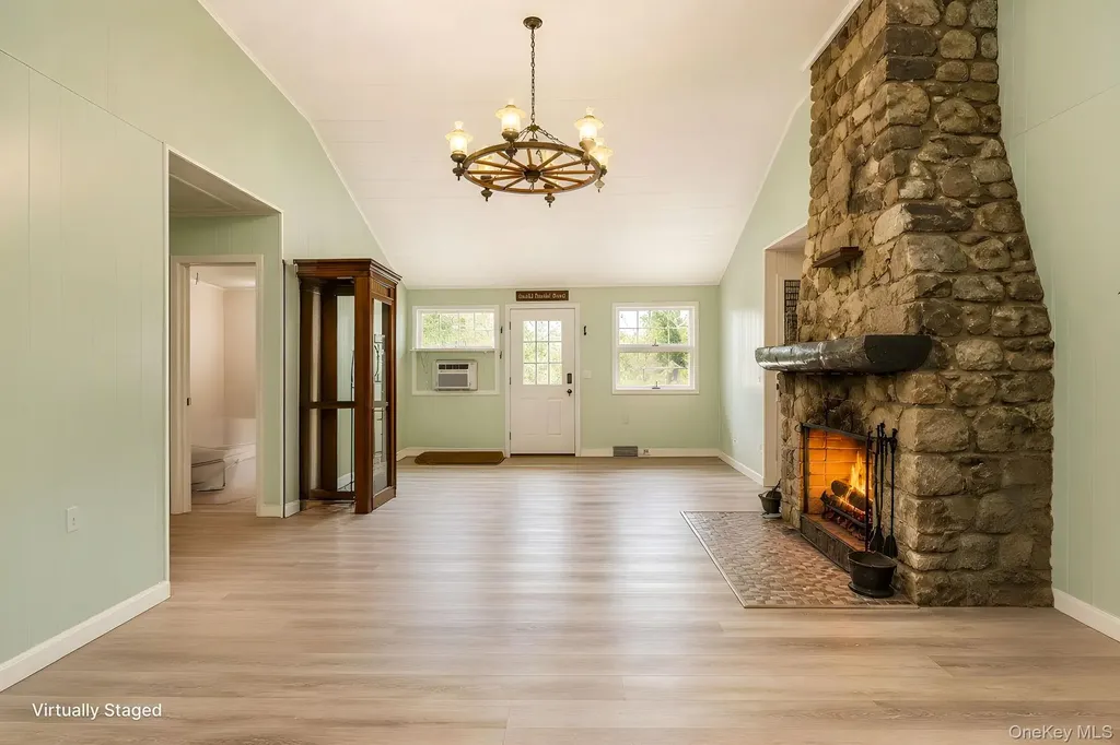 1 Warwick Place Florida NY 10921