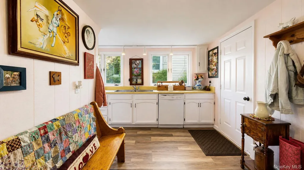 1 Warwick Place Florida NY 10921