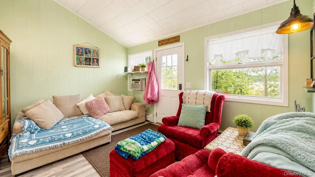 1 Warwick Place Florida NY 10921
