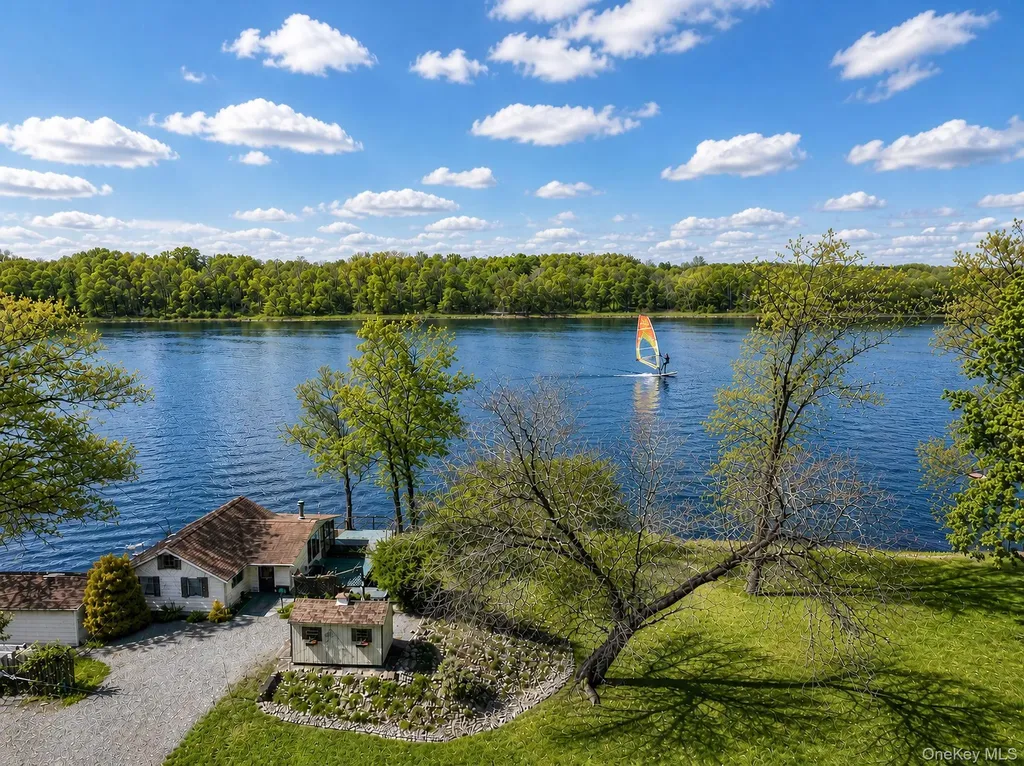 1 Warwick Place Florida NY 10921