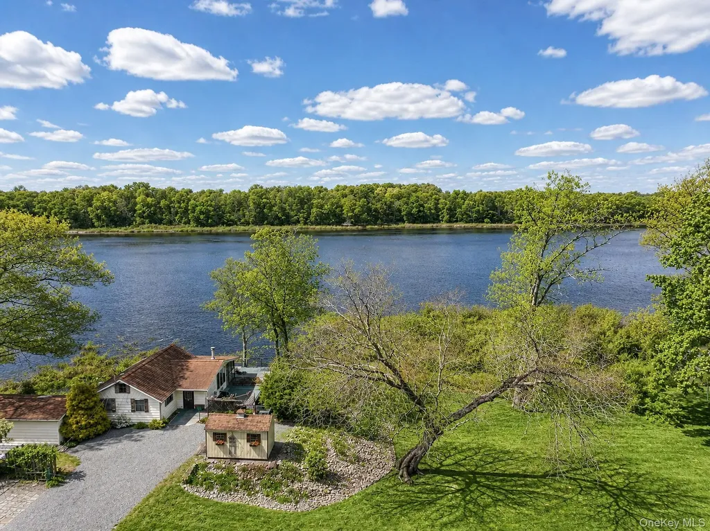 1 Warwick Place Florida NY 10921