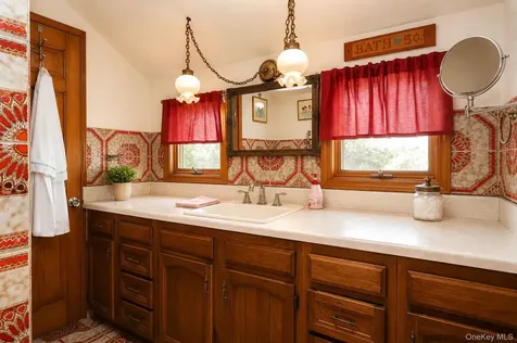 1 Warwick Place Florida NY 10921