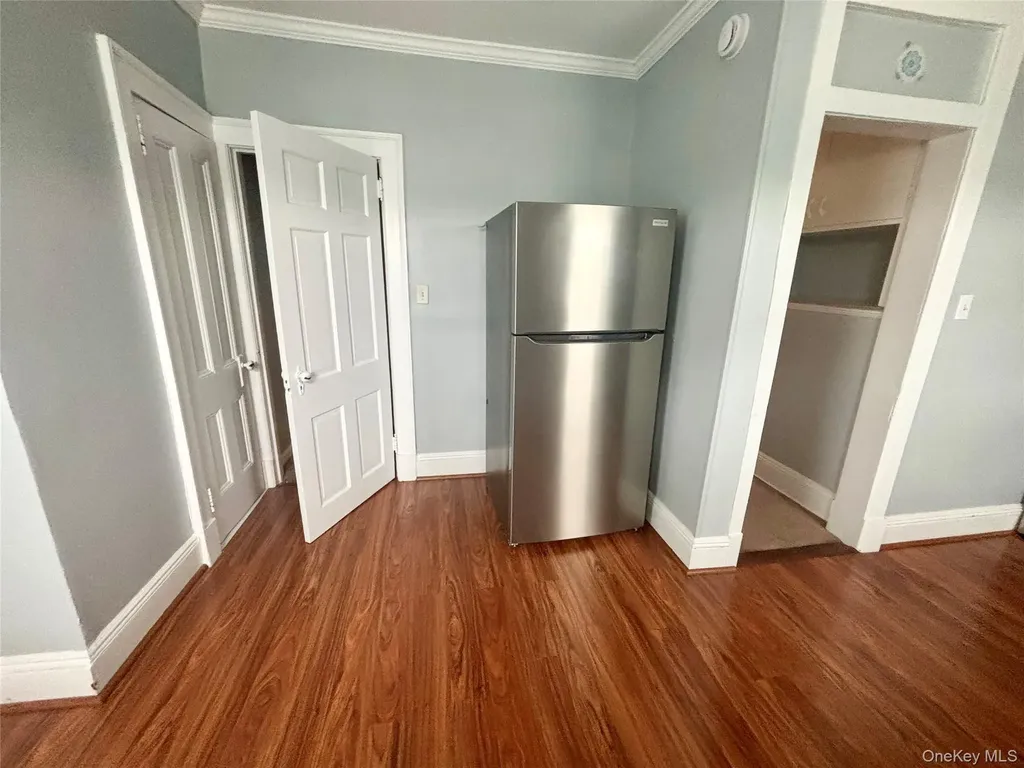 92 Wavecrest Street Valley Stream NY 11581