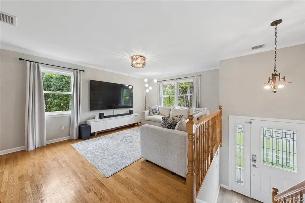 2 Carrigan Avenue White Plains NY 10605