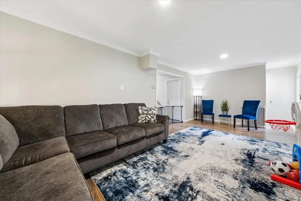 2 Carrigan Avenue White Plains NY 10605