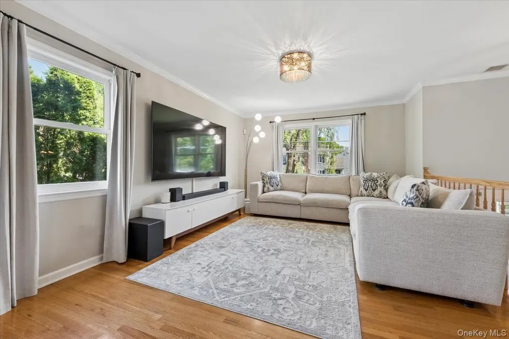 2 Carrigan Avenue White Plains NY 10605