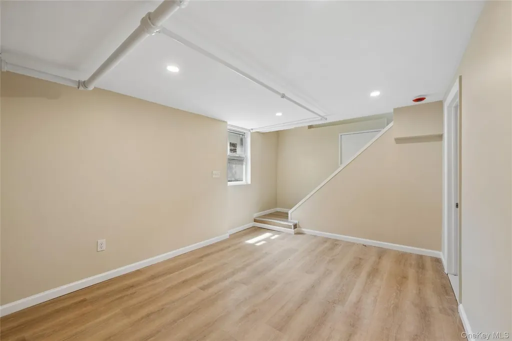 261 Marcellus Road Mineola NY 11501