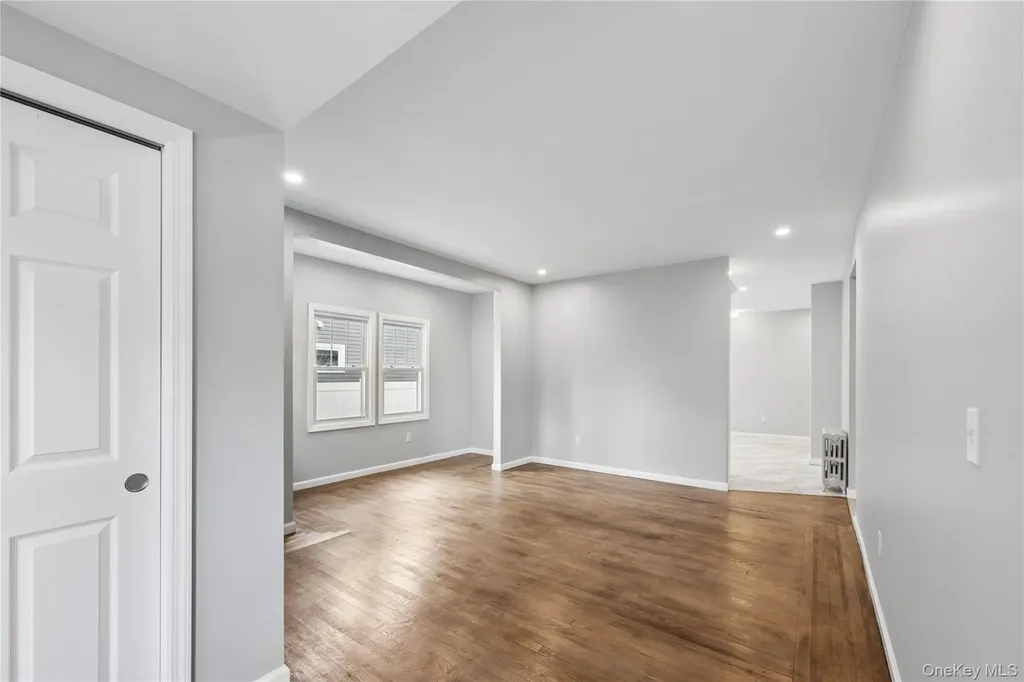 261 Marcellus Road Mineola NY 11501