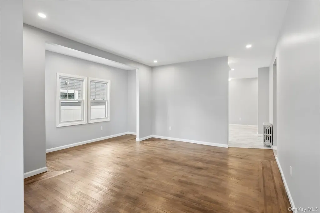 261 Marcellus Road Mineola NY 11501
