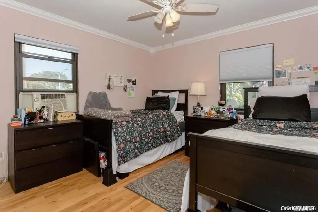 1213 E Broadway Hewlett NY 11557