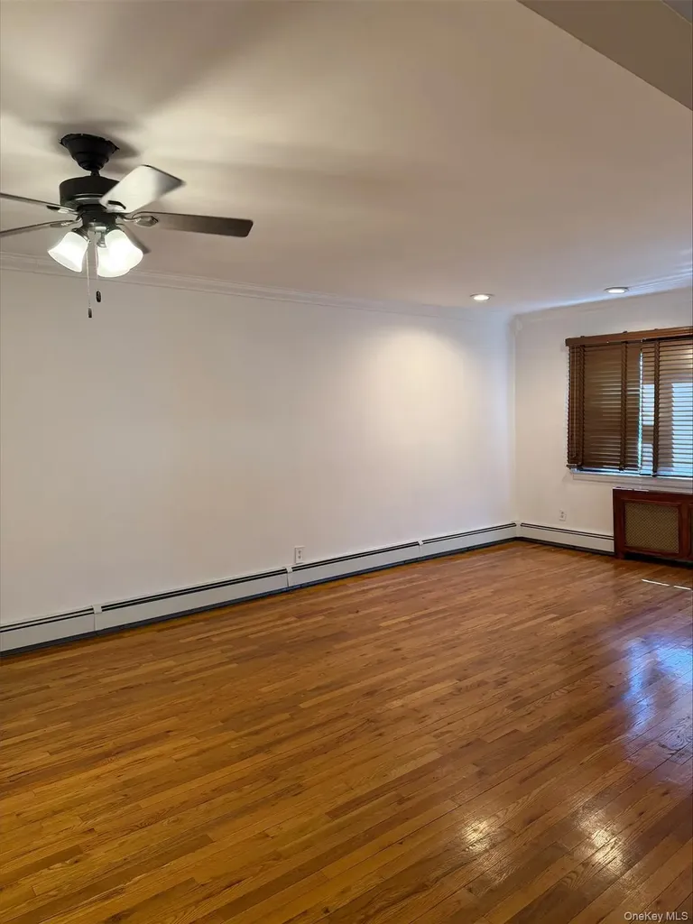 1213 E Broadway Hewlett NY 11557